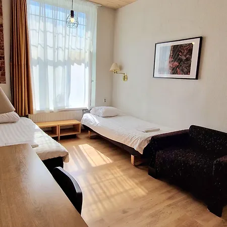 16eur - 珐特玛格丽特旅舍 旅馆 *