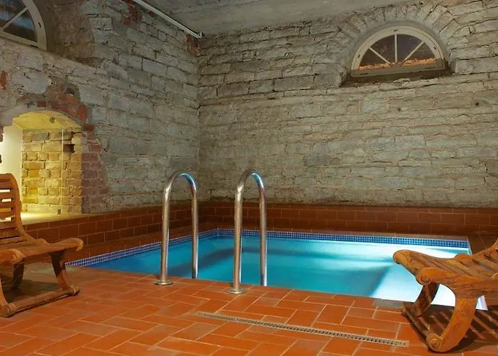 16eur - Fat Margaret's * Reval