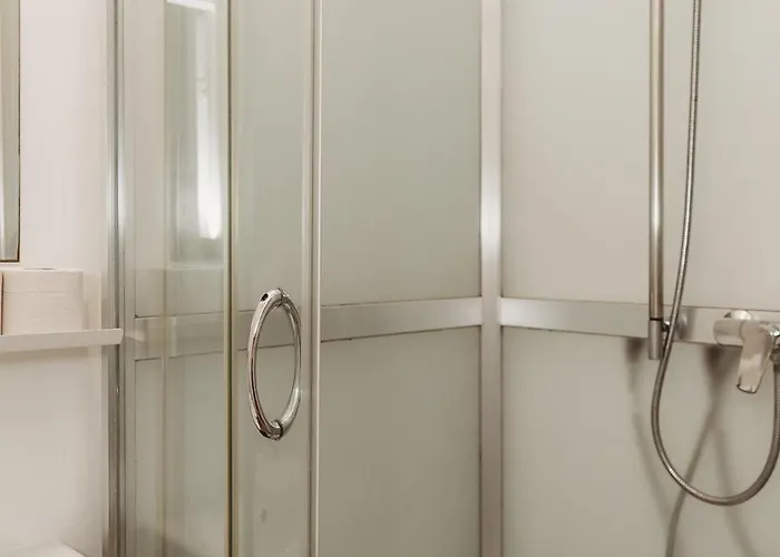 Hostel 16eur - Fat Margaret's *