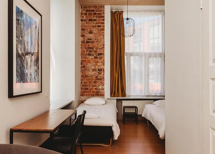 Hostal 16eur - Fat Margaret's *