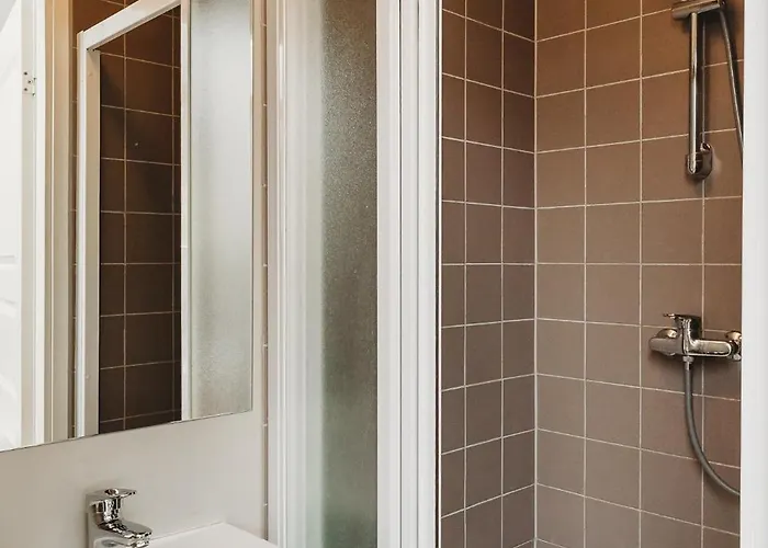 16eur - Fat Margaret's Ostello *