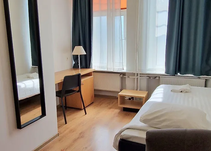 16eur - Fat Margaret's Reval