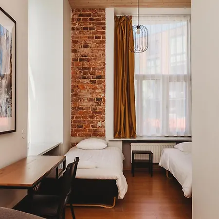 Hostel 16eur - Fat Margaret's *