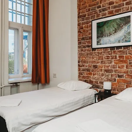 16eur - Fat Margaret's